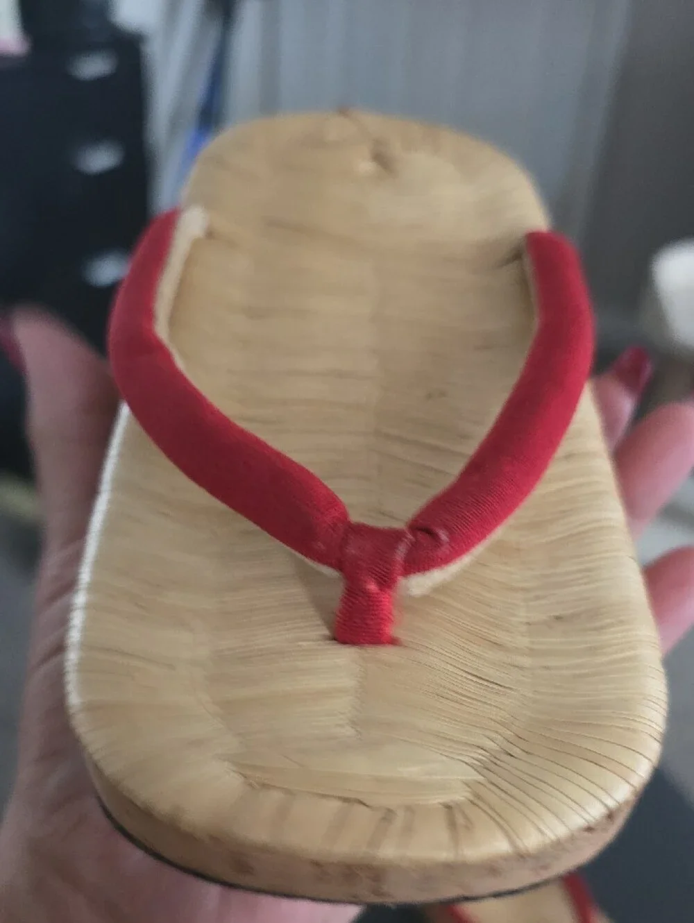 Vintage Red Strap Straw-Style Flip Flop Sandals